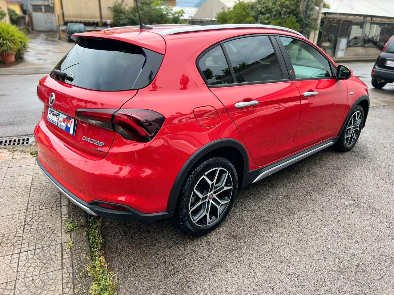 Fiat Tipo 1.6 Mjt S&S 5 porte Cross RED EDITION