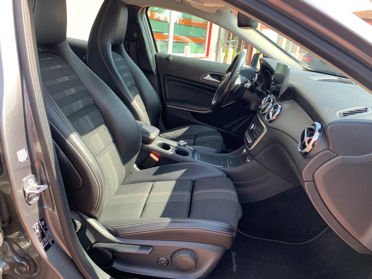 GLA 200d Sport auto - Neopatentati