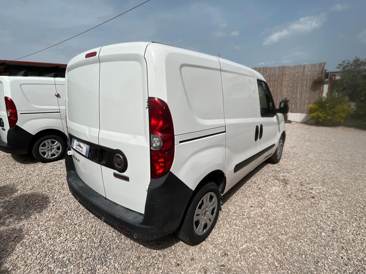 Fiat Doblo ’ 1.6 DIESEL 3 POSTI 2021