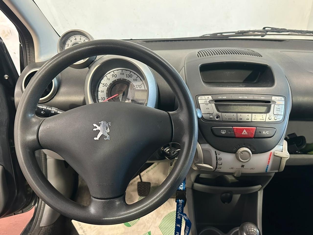 Peugeot 107 1.0 68CV 3p. Sweet Years