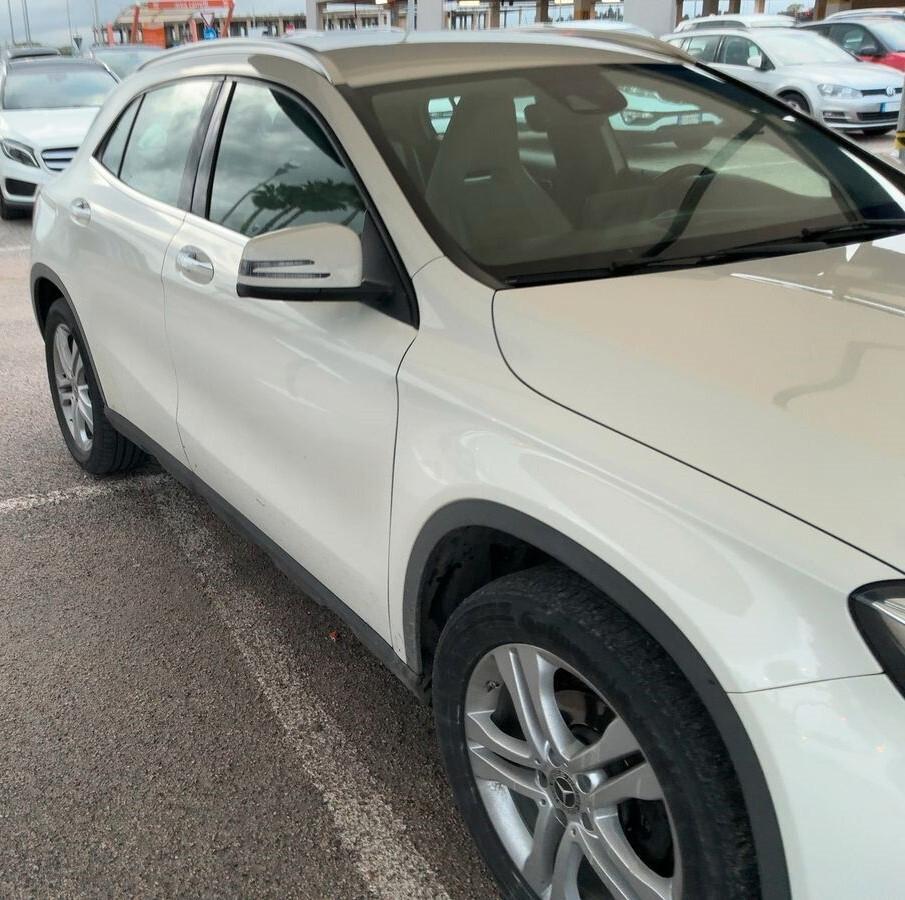 Mercedes-benz GLA 200 d Automatic Sport