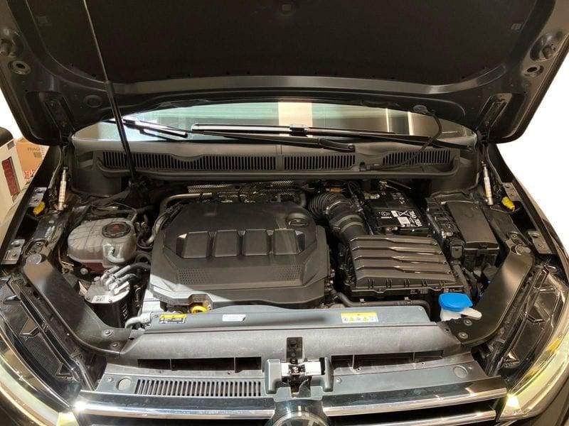 Volkswagen Touran 2.0 TDI 150 CV SCR DSG Executive BlueMotion Tech.