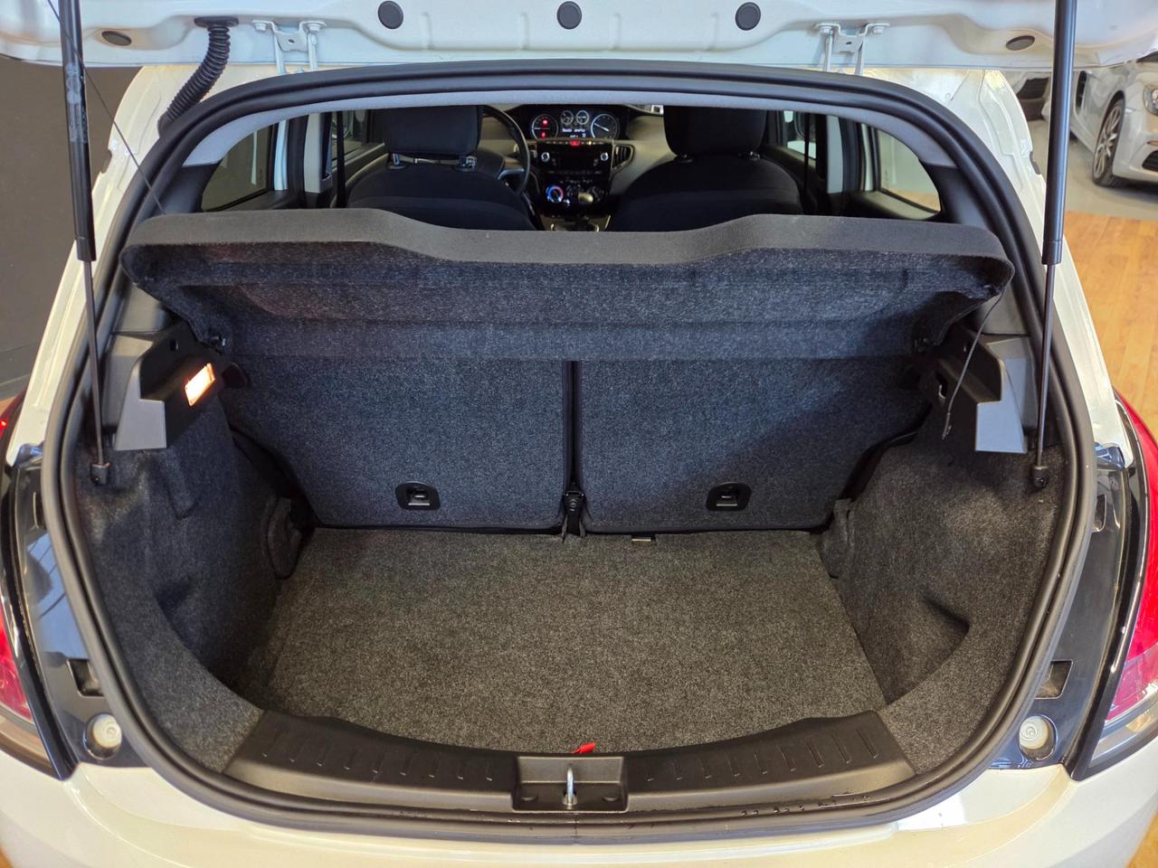 Lancia Ypsilon 5 Porte Ypsilon 0.9 t.air Platinum s&s 85cv dfn