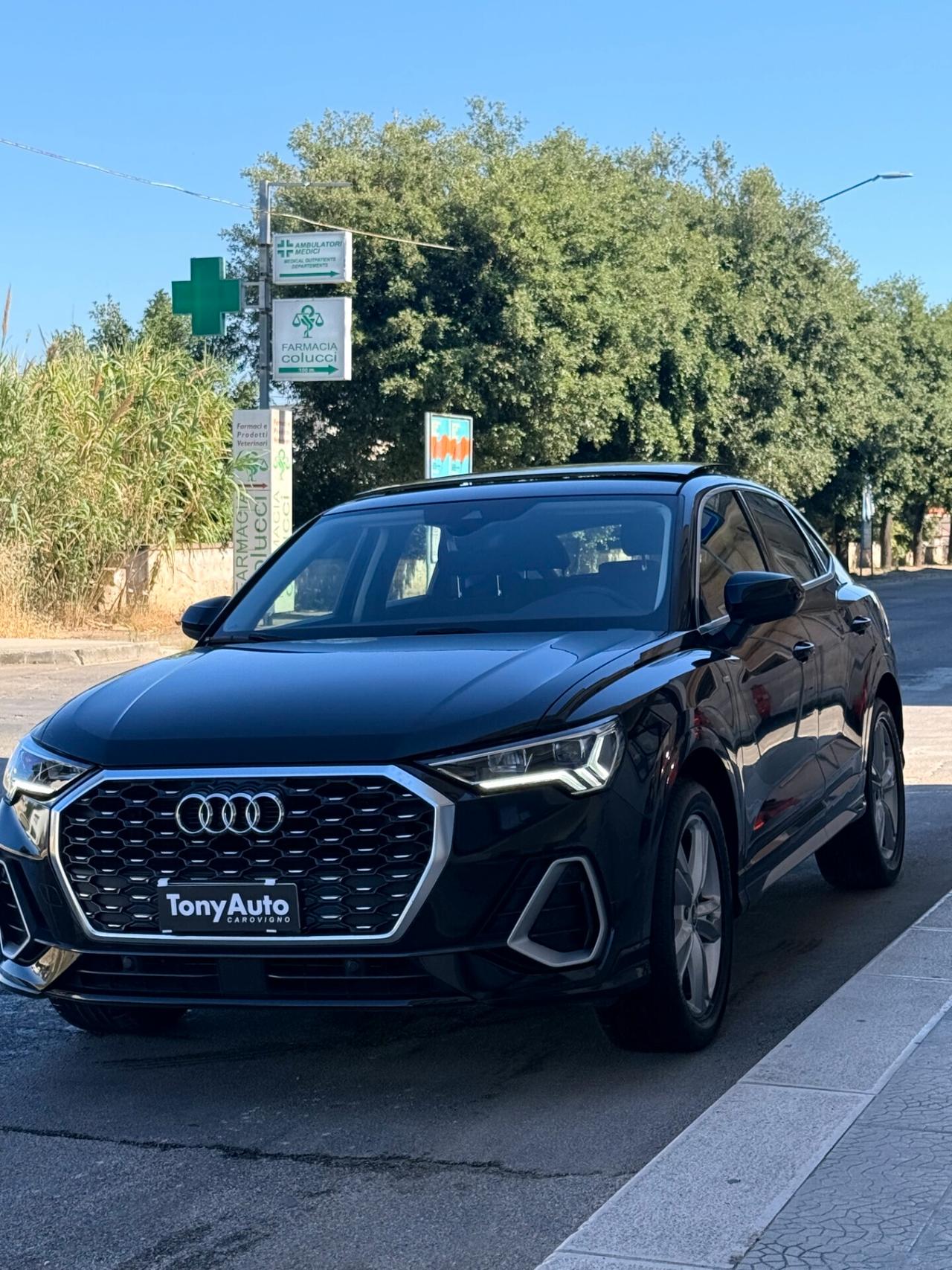 Audi Q3 SPB 35 2.0 tdi S line edition s-tronic TETTO APRIBILE,VIRTUAL COCKPIT,APPLE CARPLAY,TOTAL BLACK