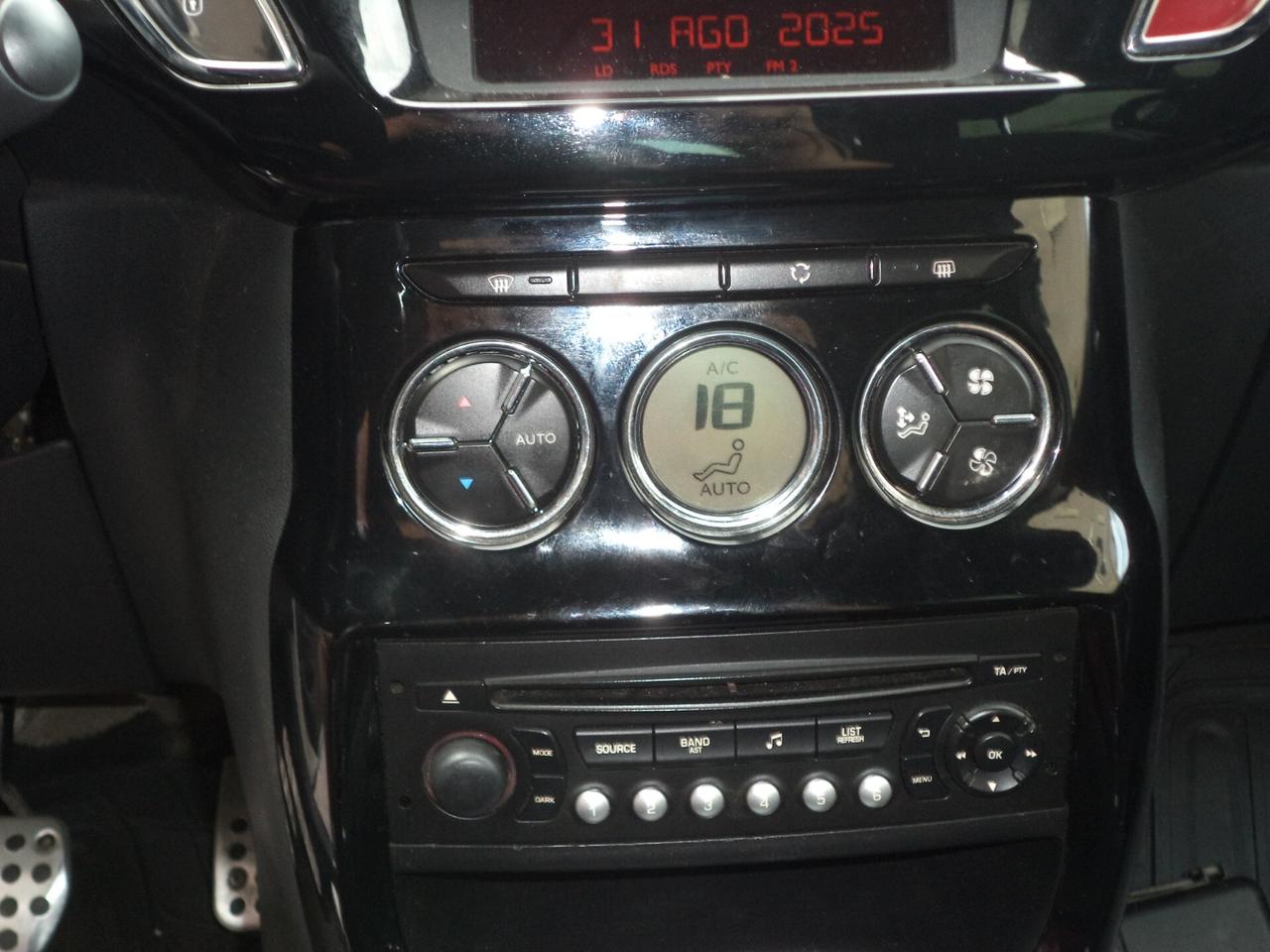 Ds DS3 HDi 70CV So Chic BICOLORE OK NEOPATENTATI CINGHIA FATTA