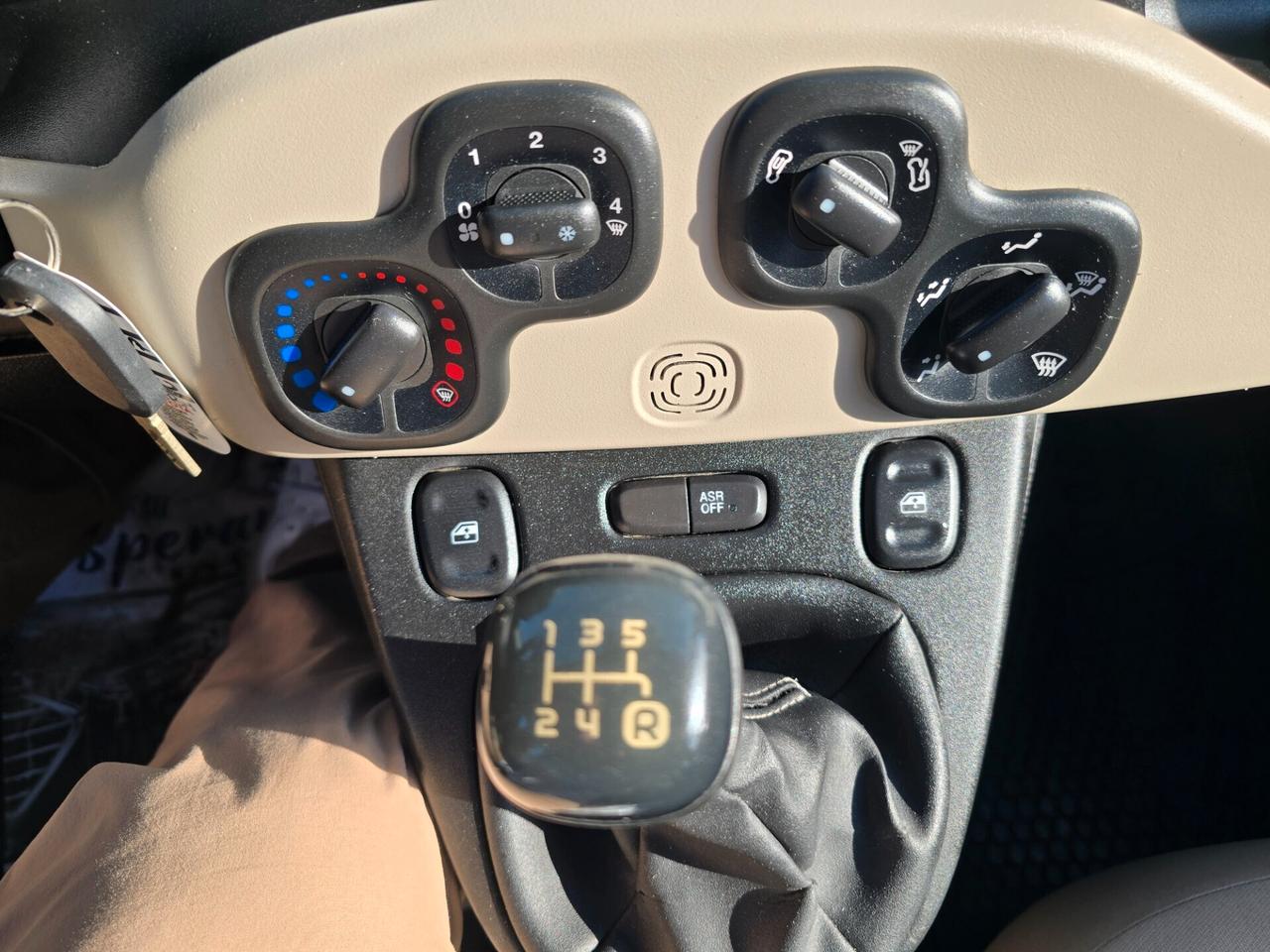 Fiat Panda 0.9 TwinAir Turbo Natural Power Lounge