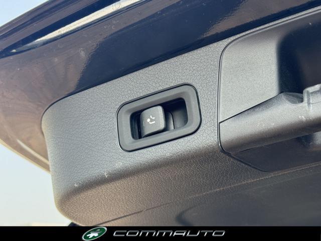 MERCEDES-BENZ GLB 200 d Automatic Premium