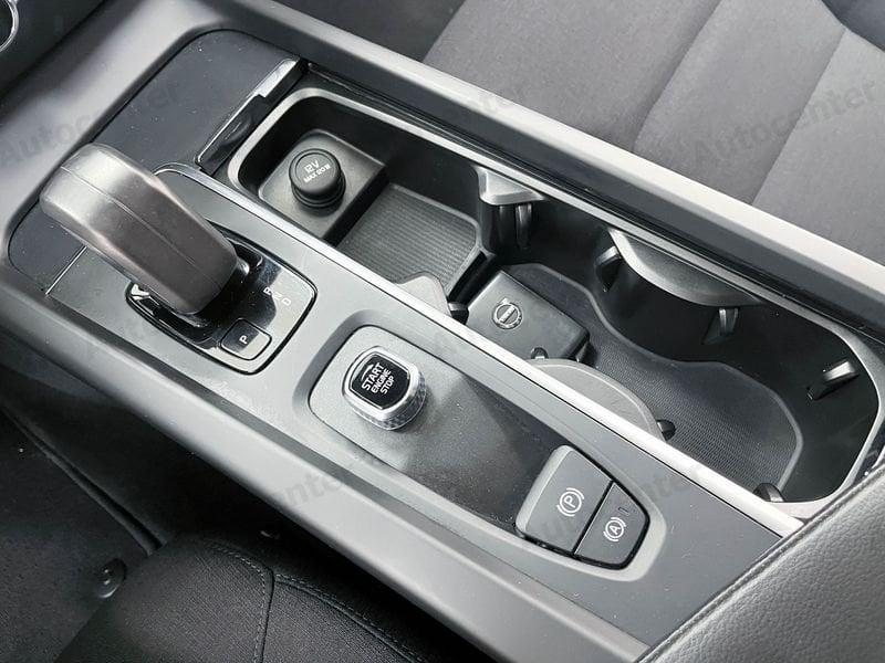 Volvo V60 V60 B3 (bz) 163CV AUT MOMENTUM BUSINESS