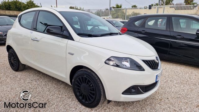 LANCIA Ypsilon 1.2 69 CV 5 porte GPL Silver KM 0