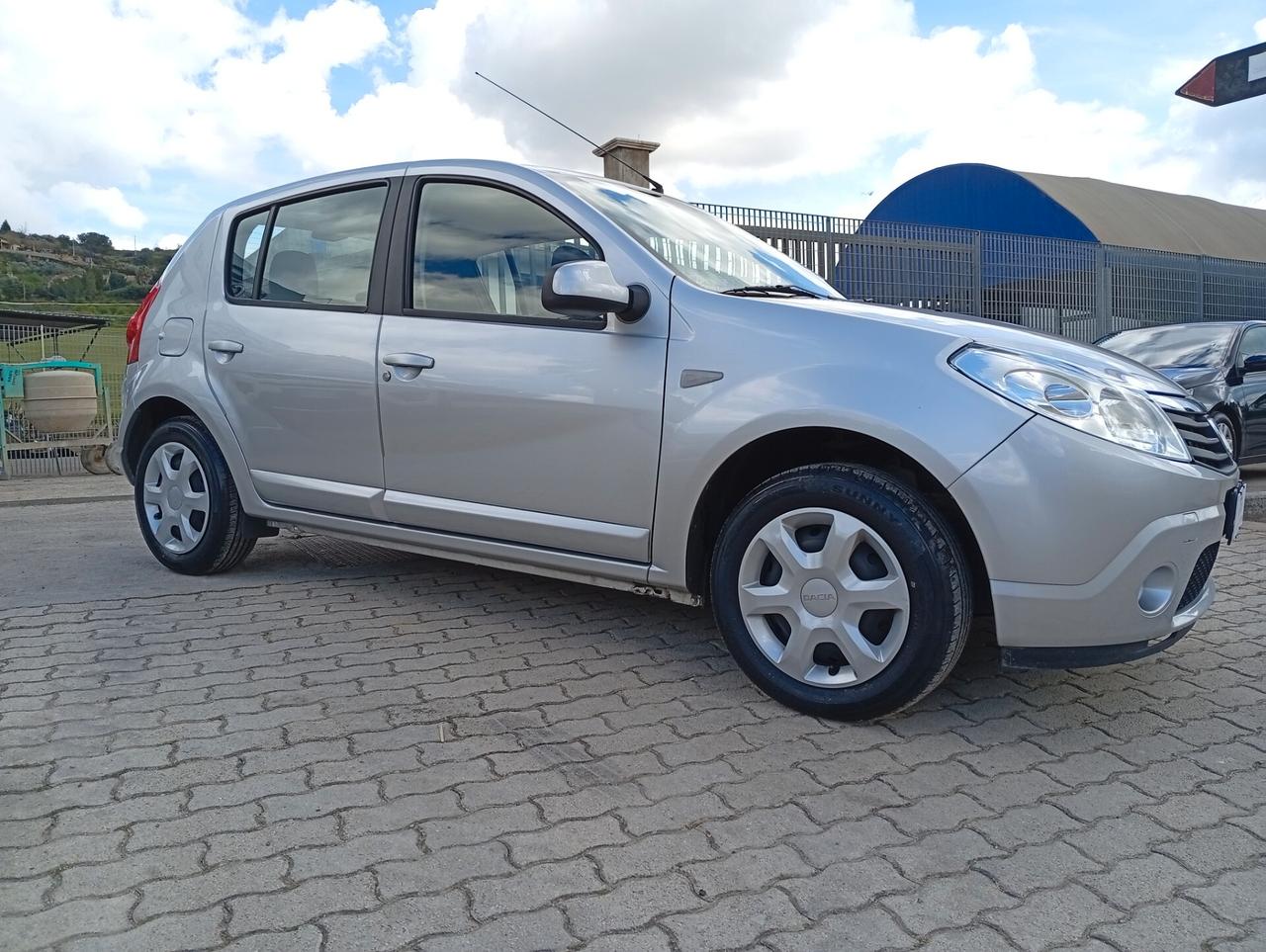 Dacia Sandero 1.4 8V GPL Lauréate