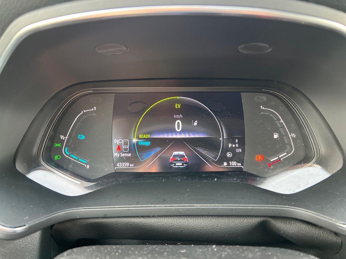 RENAULT Captur 1.6 E-Tech hybrid Initiale Paris 145cv auto