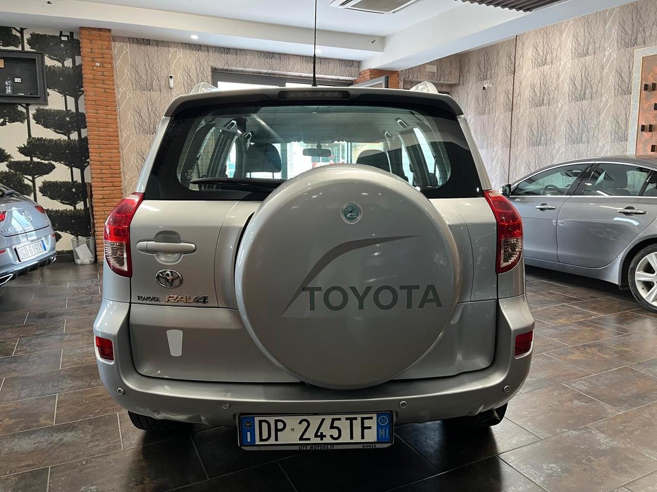 Toyota RAV 4 RAV4 2.2 D-4D 136 CV DPF Sol
