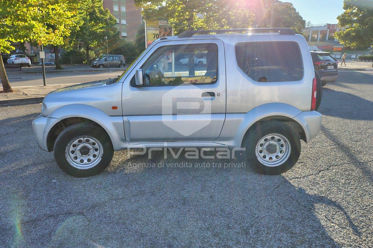 SUZUKI Jimny 1.3i 16V cat 4WD JLX
