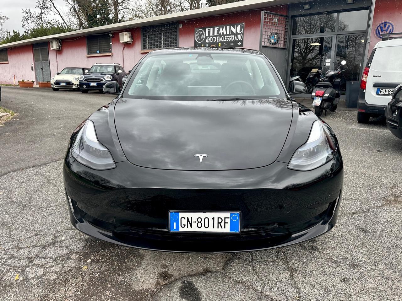 Tesla Model 3 Model 3 RWD Unipro Fun. Guida autonoma al massimo potenziale 30900 km Permute Rate e Finanziamenti