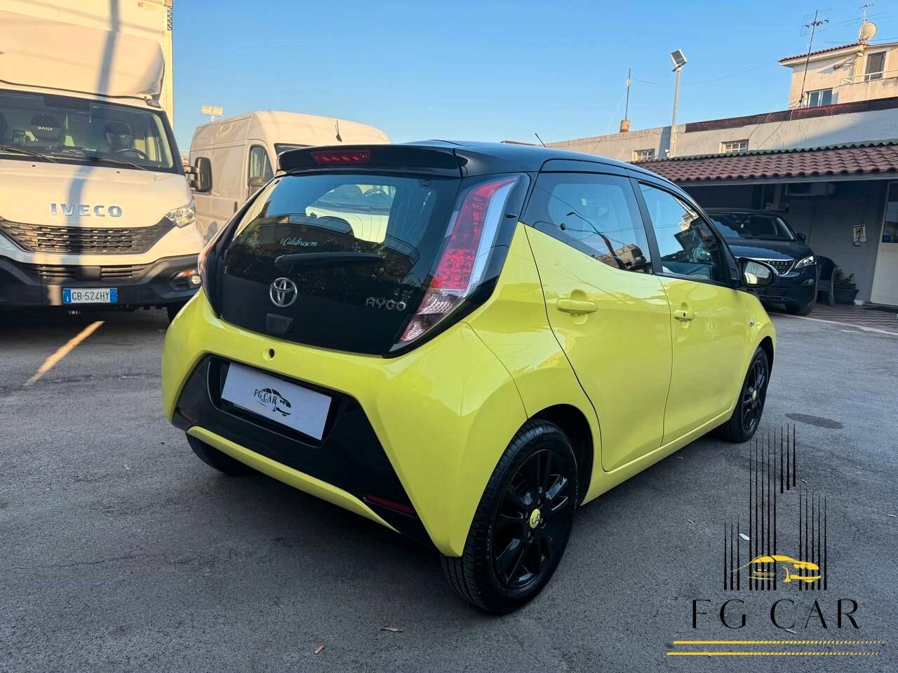 Toyota Aygo 1.0 VVT-i 69 CV 5 porte x-BLACK GPL 10/2016