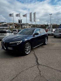 STELVIO TI - FULL OPTIONAL 210 CV AT8 Q4 Ti