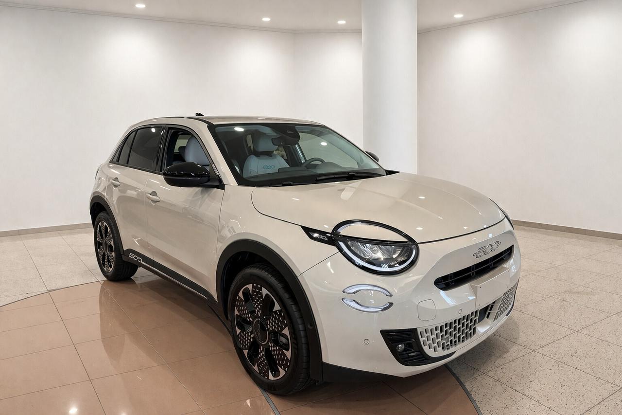 FIAT 600 1.2 HYBRID LA PRIMA