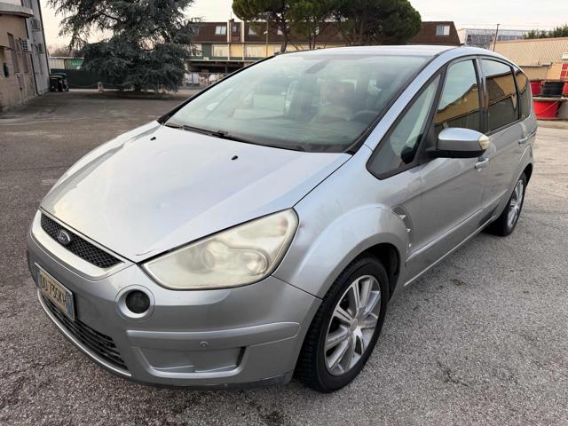 FORD S-Max 1.8 TDCi 125CVTitanium senza nessun lavoro da fare