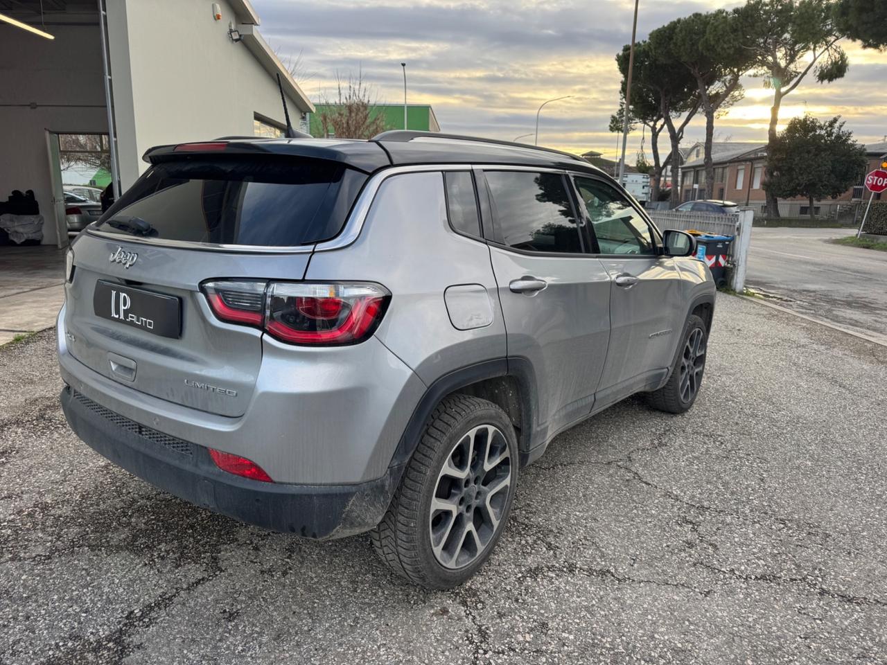 Jeep Compass 2.0 Multijet II 170 CV aut. 4WD Limited