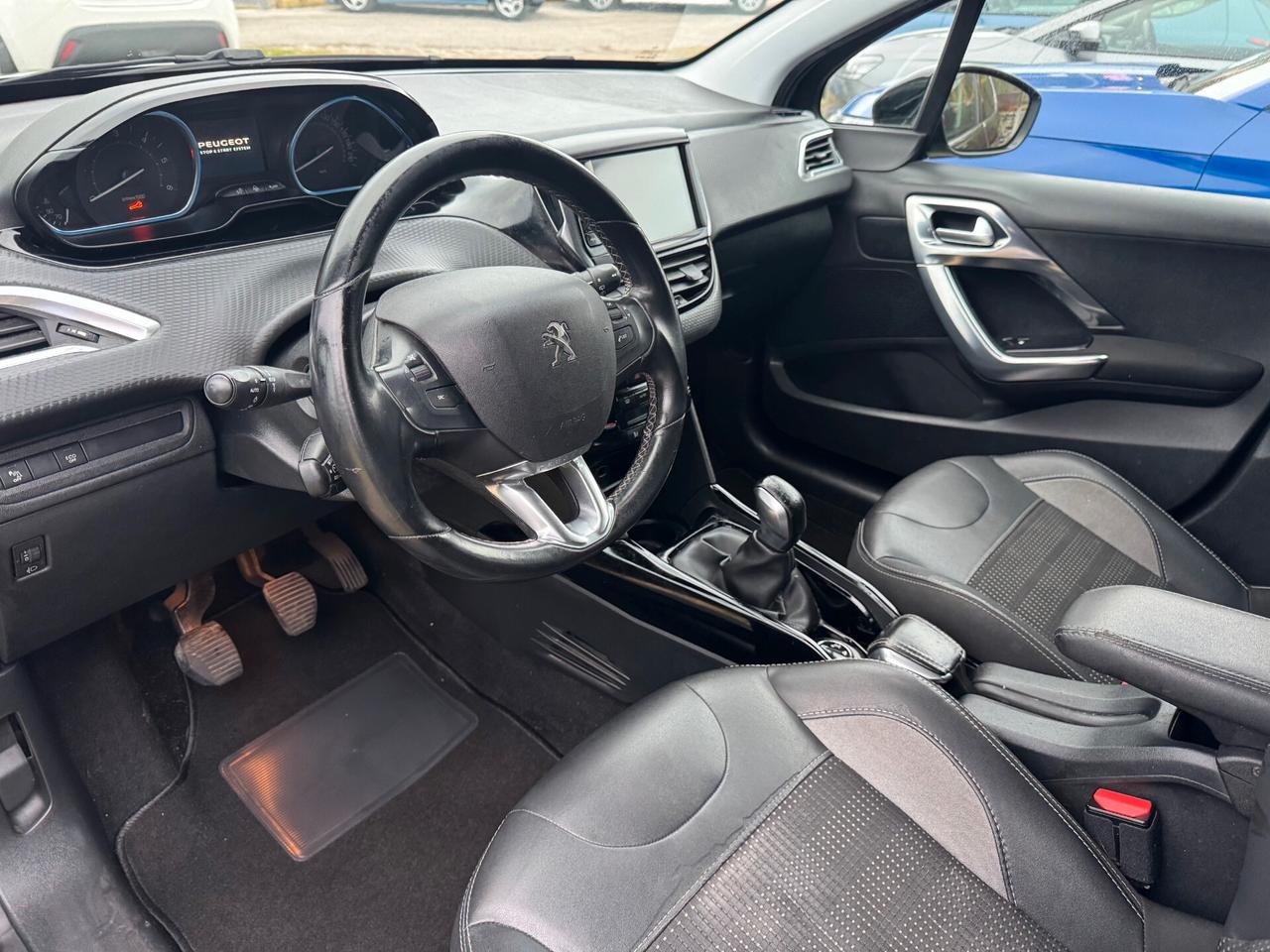 Peugeot 2008 1.5cc BlueHDi 102cv Allure Pack