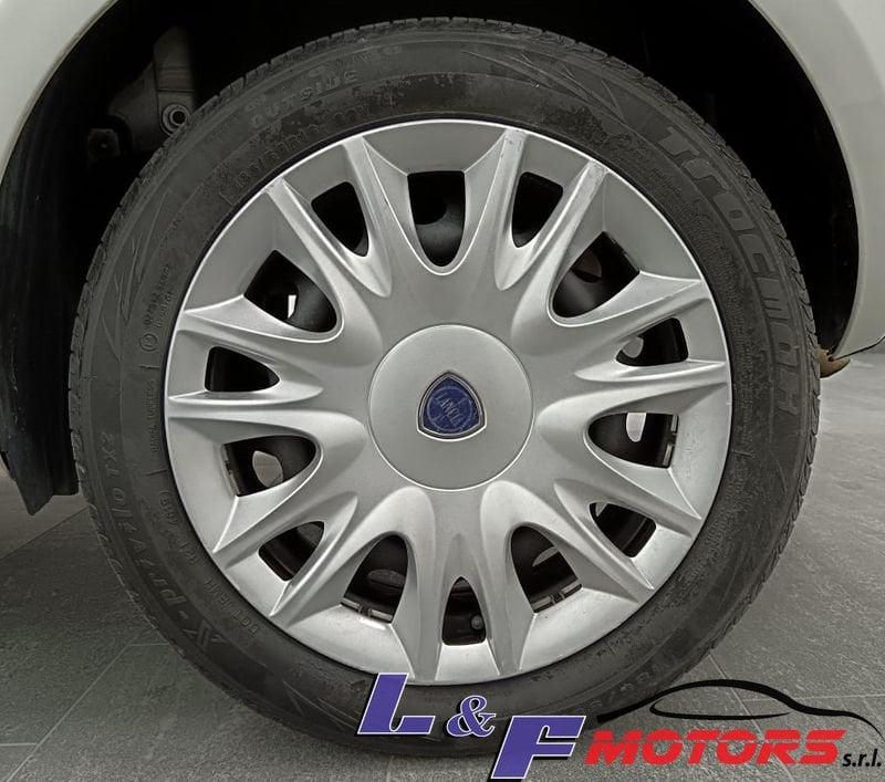 Lancia Ypsilon 1.2 69 CV GPL Gold