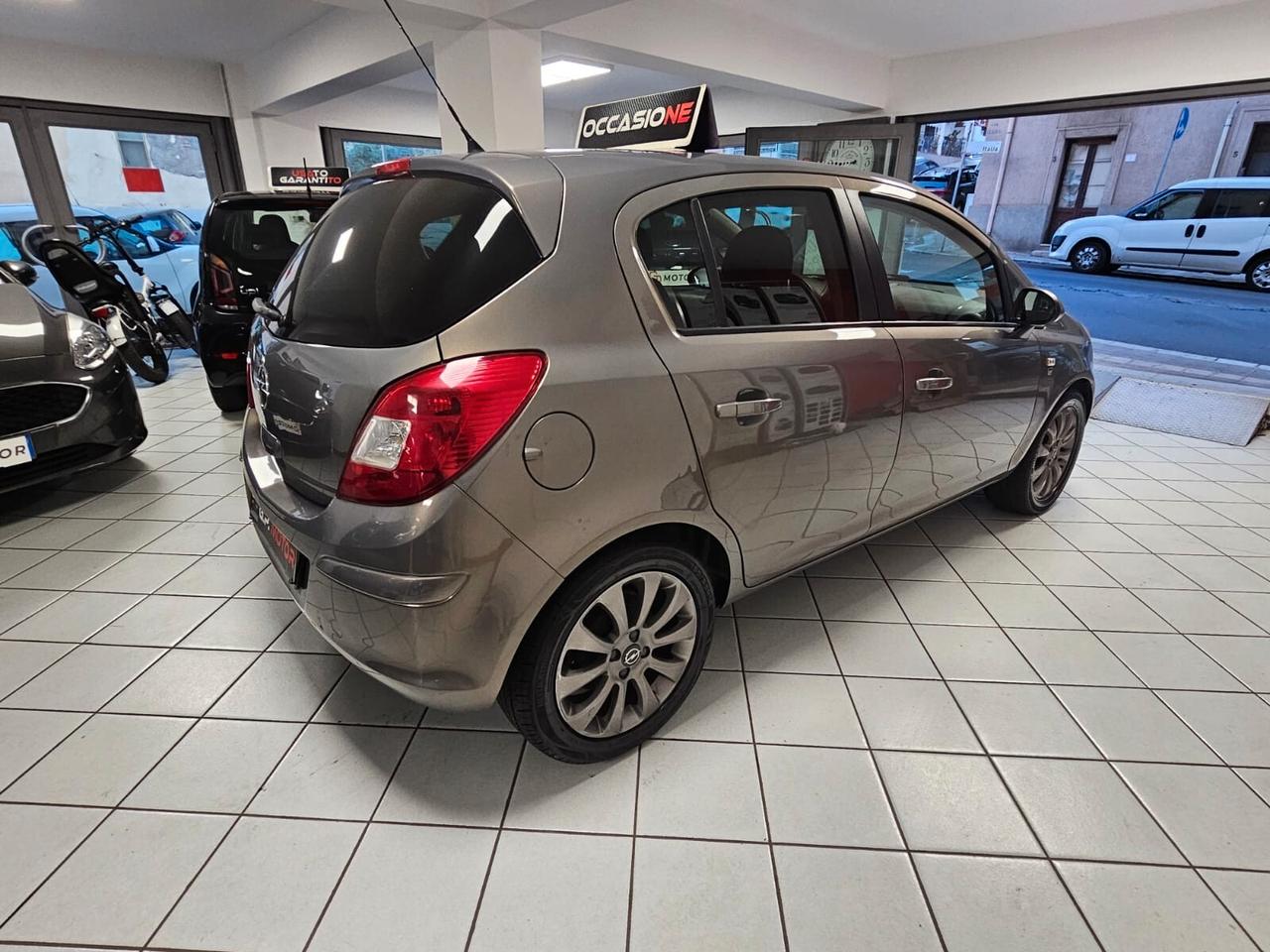 Opel Corsa 1.2 5 porte Elective