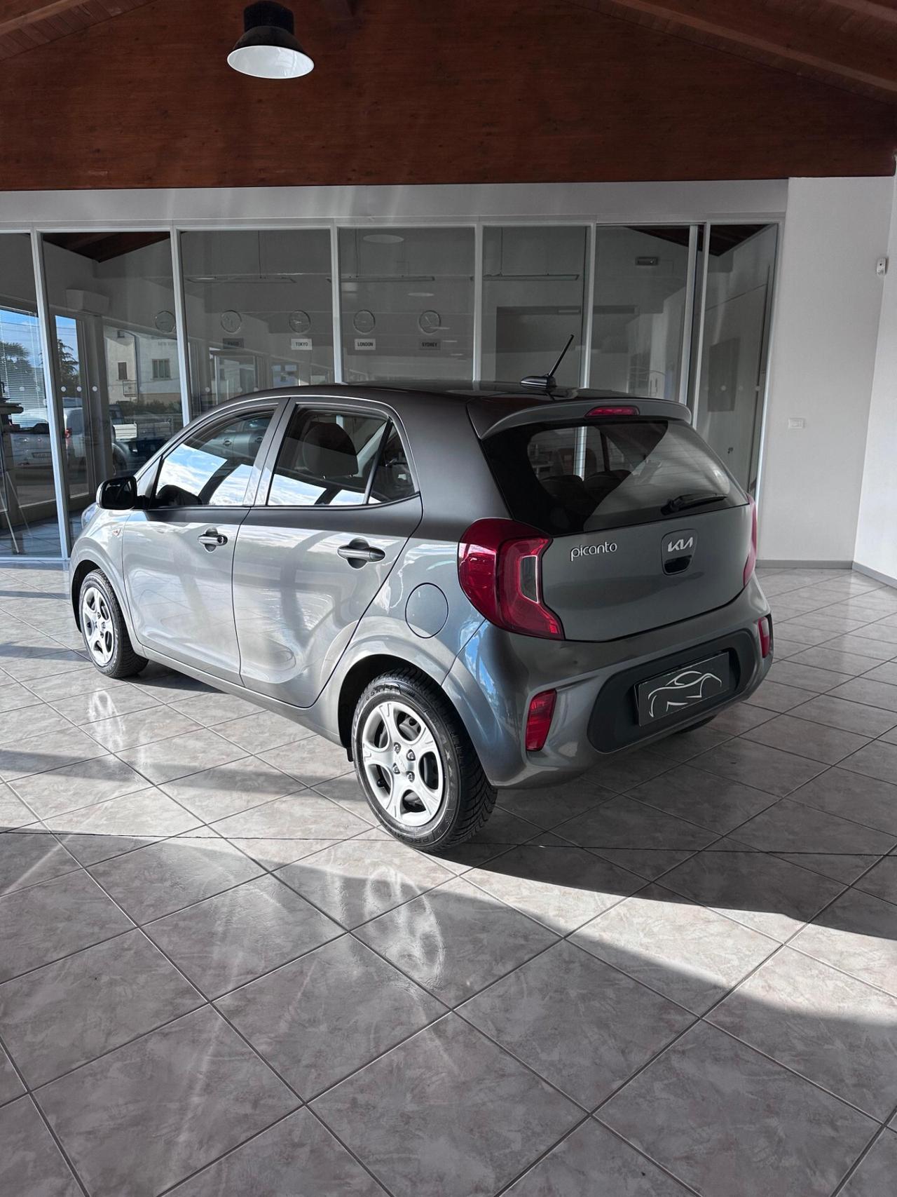 Kia Picanto 1.0 12V 5 porte Urban 69cv NEOPATENTATI