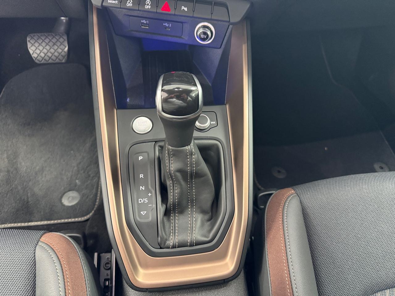 Audi A1 citycarver 30 TFSI S tronic Identity Contrast