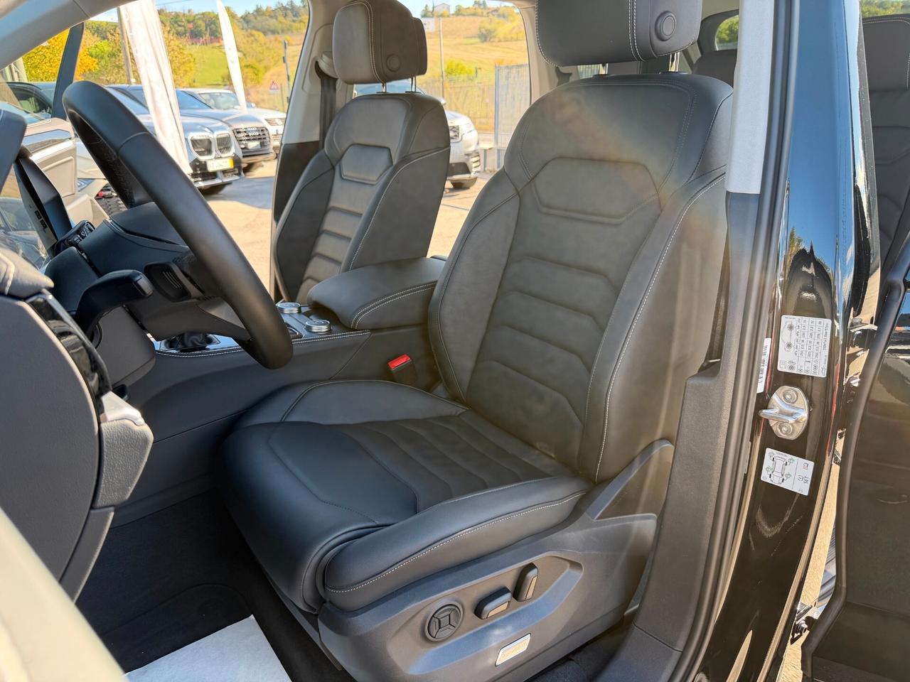 Volkswagen Touareg 3.0 V6 TDI SCR /GANCIO/PELLE/FULL
