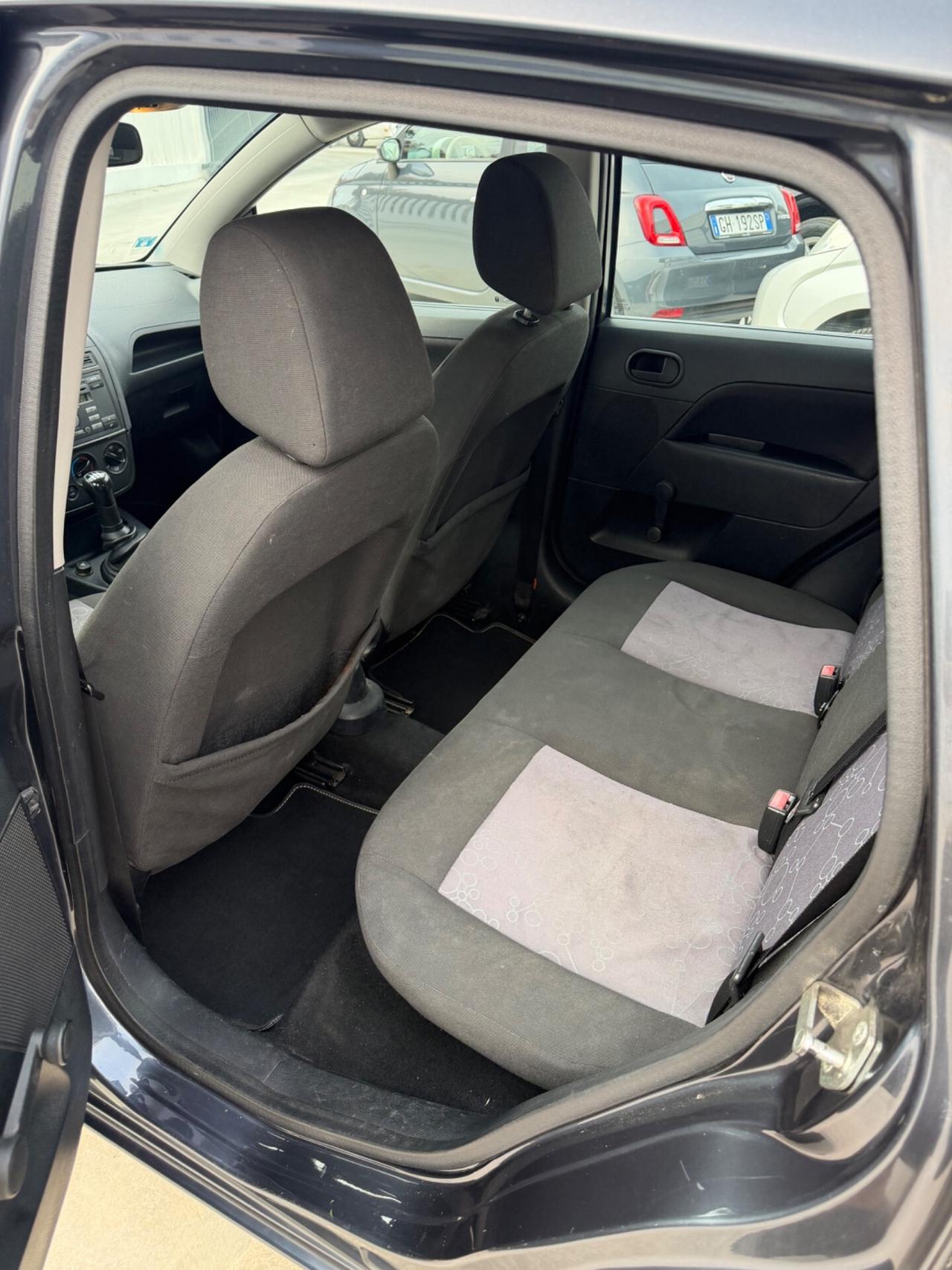 Ford Fiesta 1.2 16V 5p.
