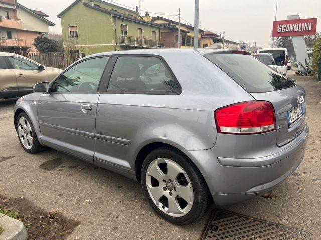 AUDI A3 1.6 16V FSI Ambition