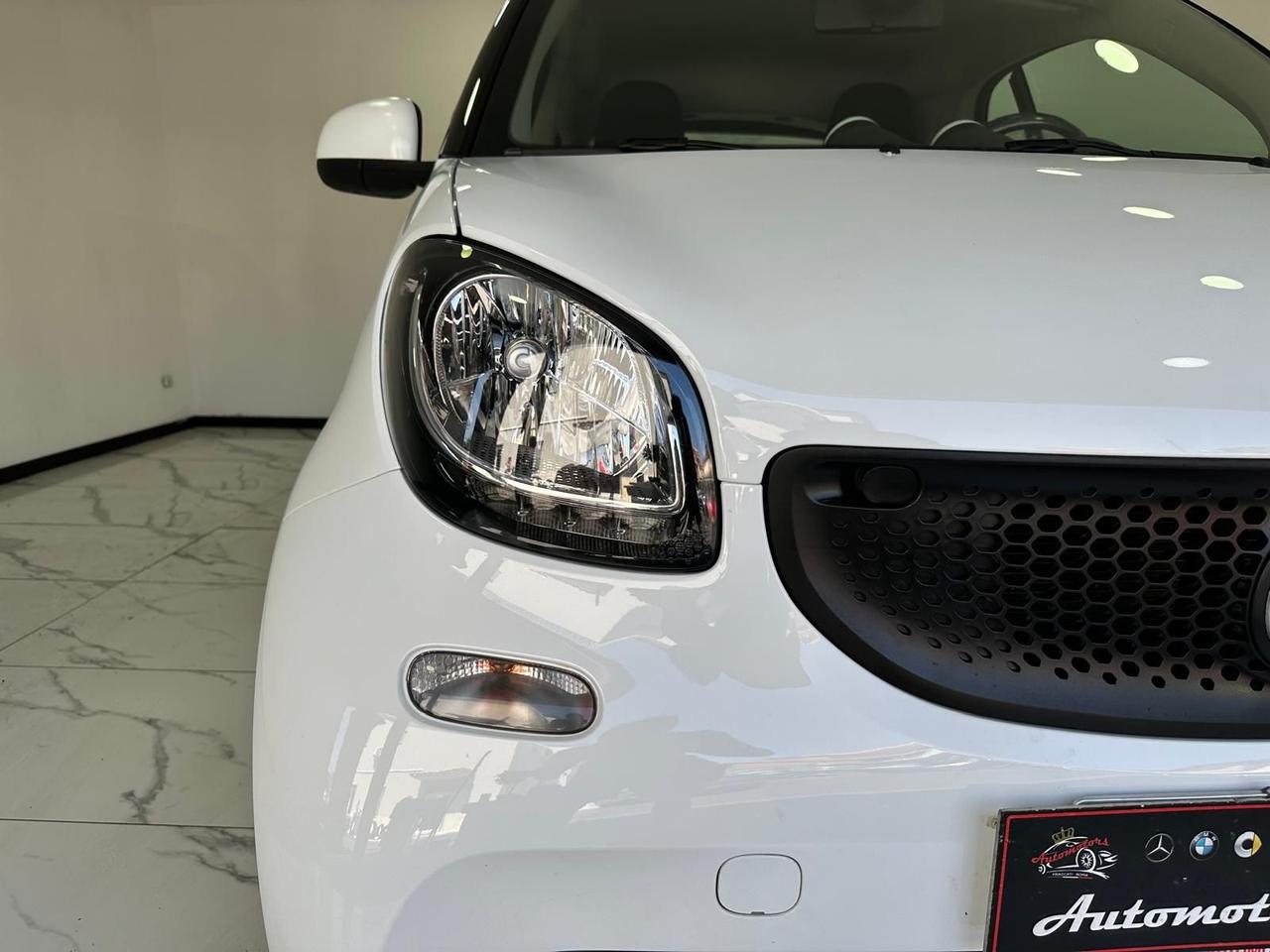 Smart ForTwo 70 1.0-AUTOM-NO VIMCOLO FINANZIAMENTO-2017