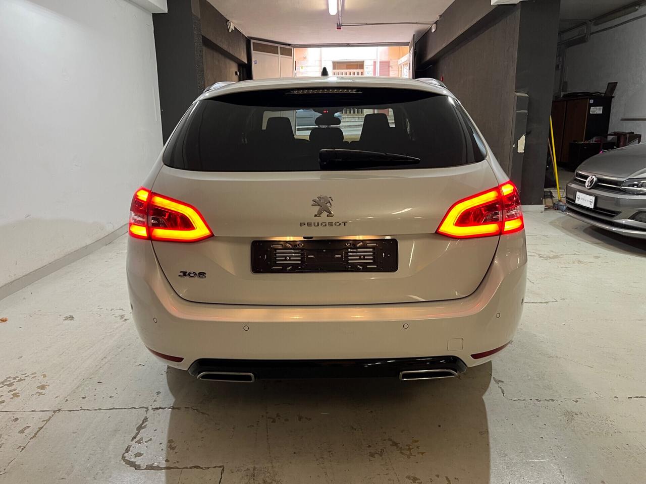 Peugeot 308 BlueHDi 130 S&S EAT8 GT Pack