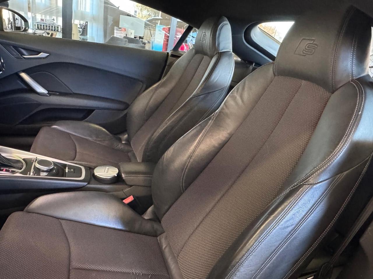 Audi TT S-Line+Cambio automatico