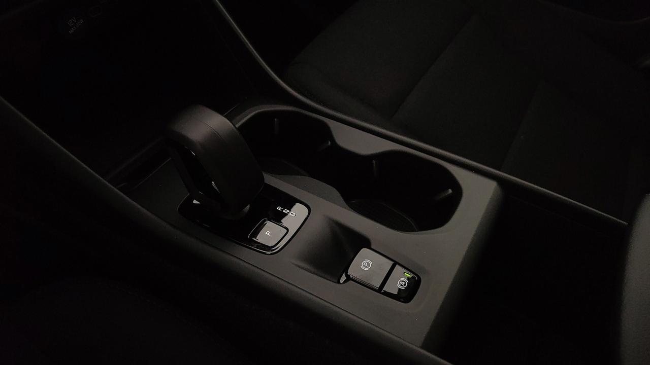 VOLVO XC40 2.0 b3 Essential auto