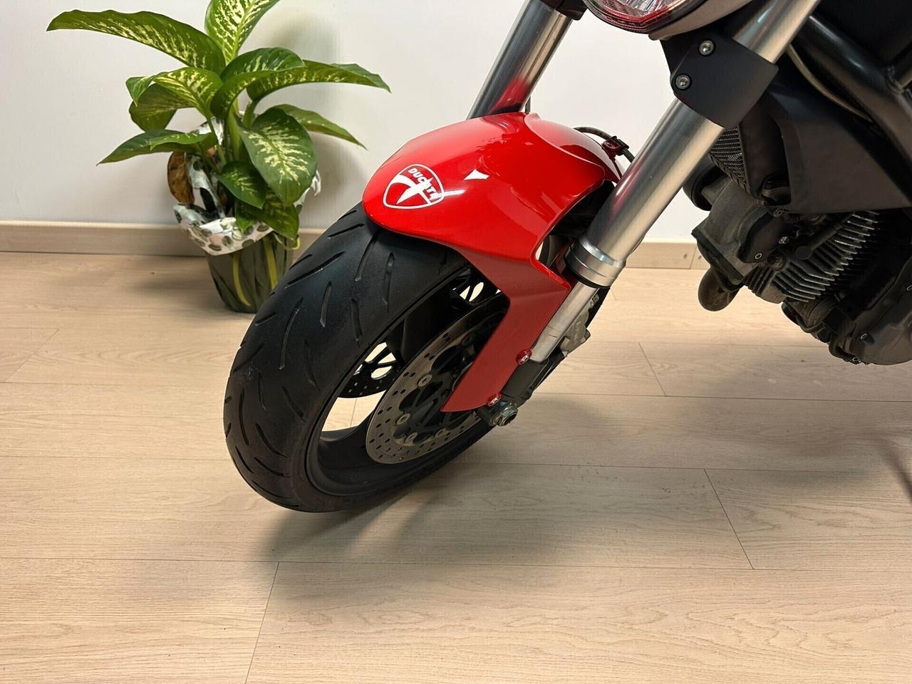 DUCATI MONSTER 696 SCARICO TERMIGNONI DA 99€ AL MESE