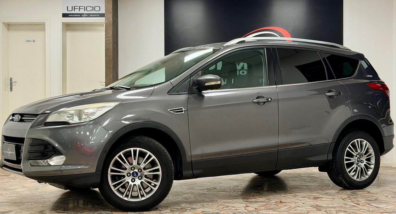 Ford Kuga 2.0 TDCI 140 CV 4WD Titanium