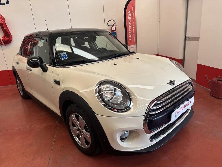 Mini Cooper D Mini Cooper D 1.5 Business 5 porte