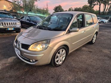 Renault Scenic Grand Scénic 1.9 dCi/130CV Serie Speciale