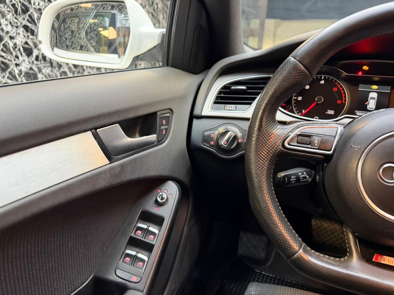 Audi A4 Avant 2.0 TDI 177CV mult. Advanced