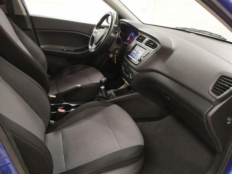 Hyundai i20 5p 1.2 mpi Connectline 75cv