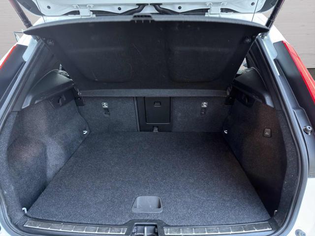 VOLVO XC40 T4 Recharge Plug-in Hybrid Inscription