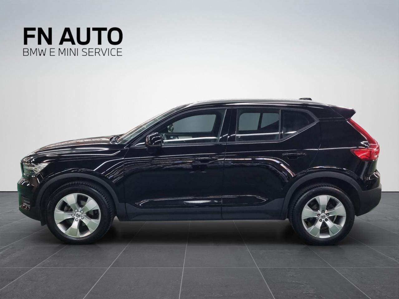 Volvo XC40 T2 Geartronic Momentum Pro