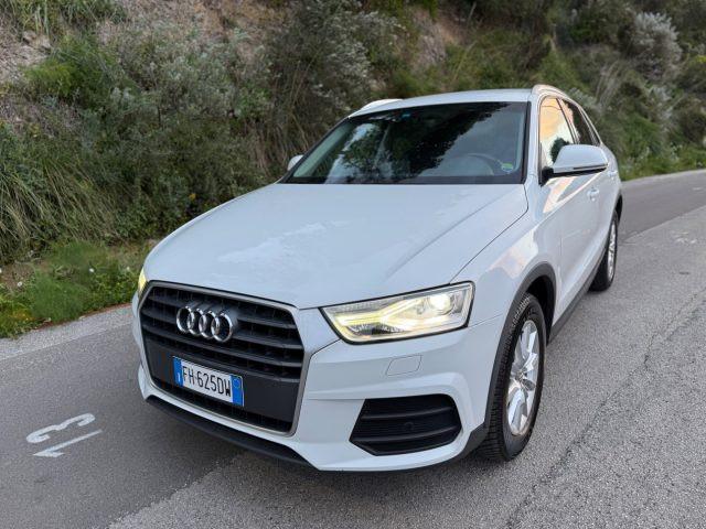 AUDI Q3 2.0 TDI 150 CV Business