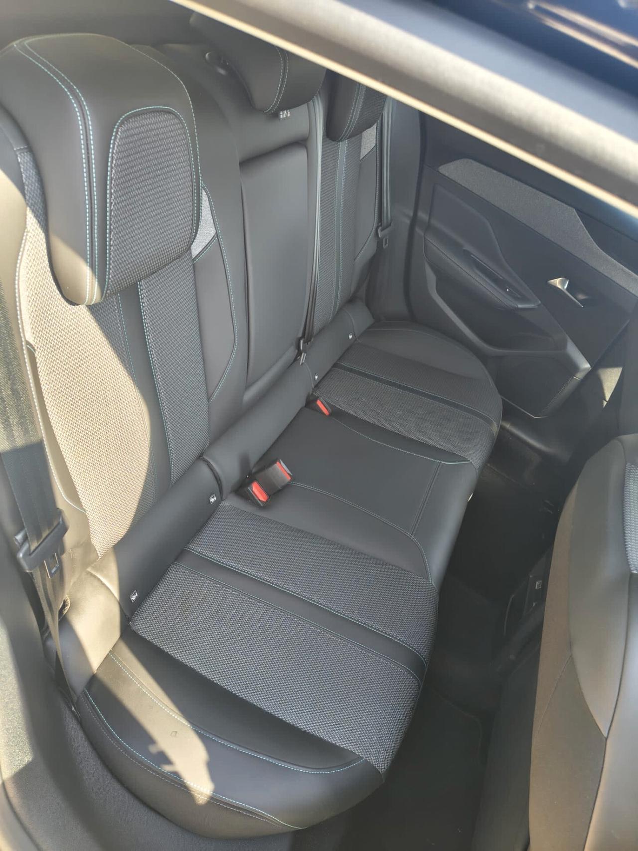 Peugeot 308 PureTech Turbo 130 S&S EAT8 Allure