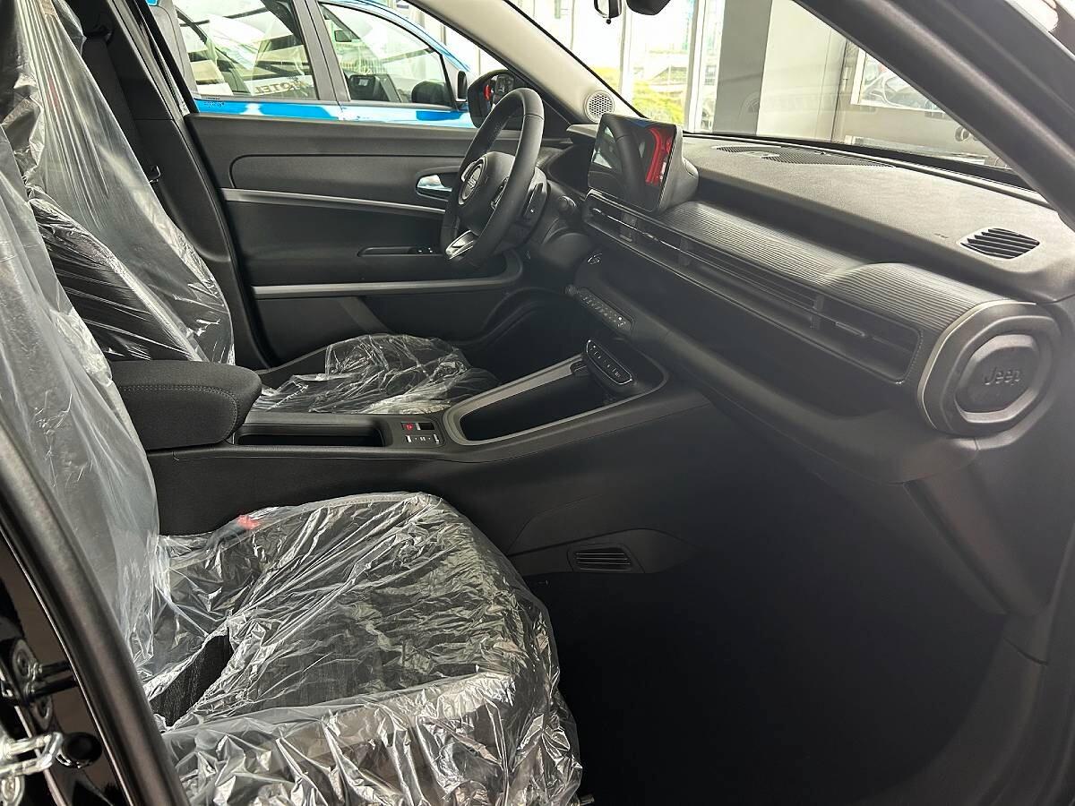 Jeep Avenger 1.2 Turbo e-Hybrid 110 CV MHEV Longitude eDCT6