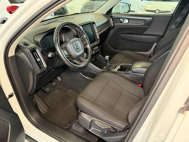 VOLVO XC40 D3 Business
