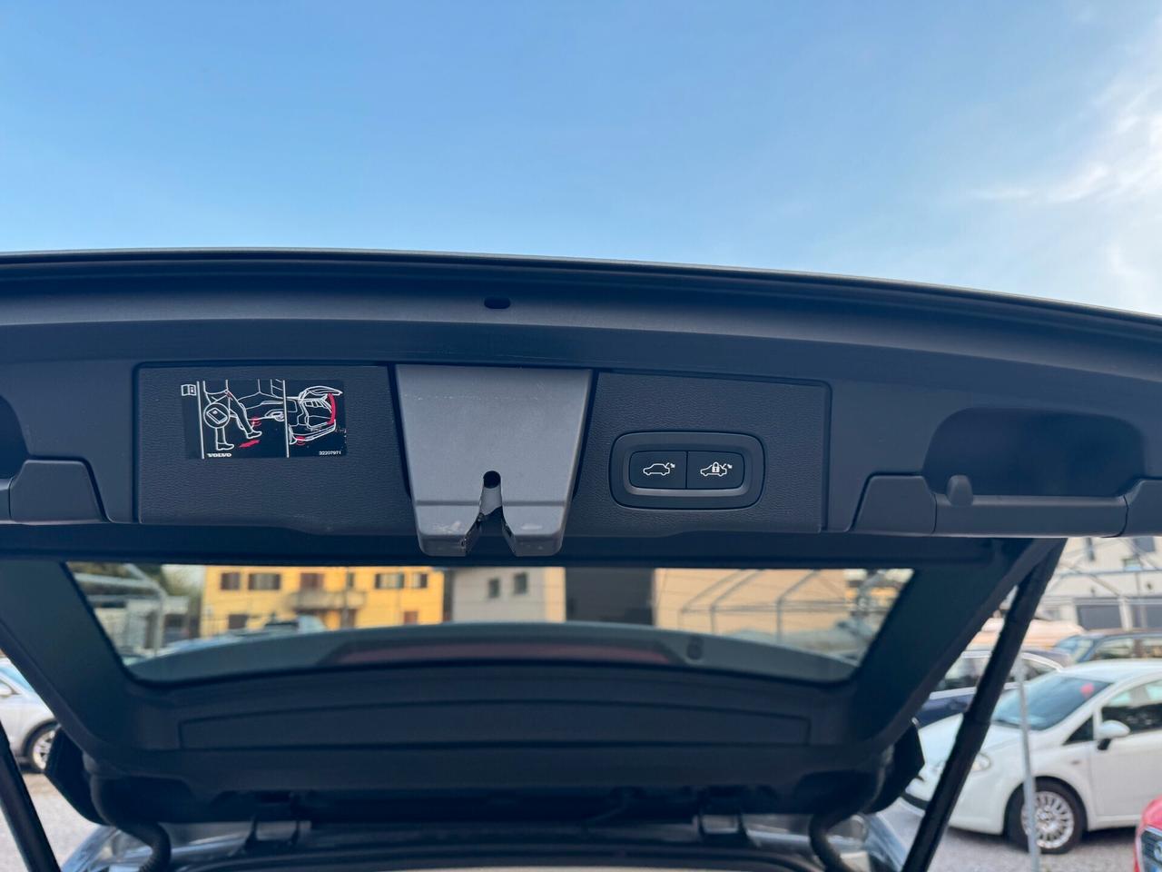 Volvo XC 60 XC60 B5 (d) AWD Geartronic Inscription