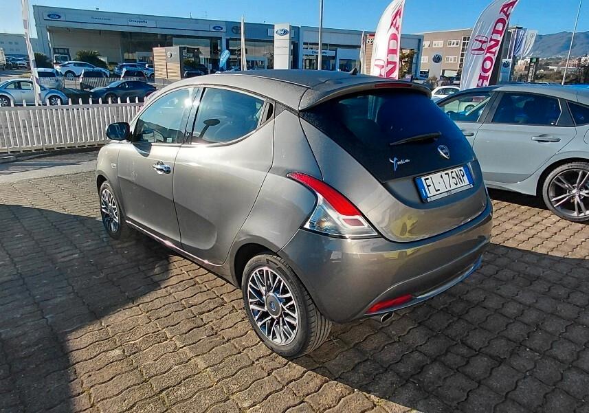 Lancia Ypsilon 1.3 MJT 16V 95 CV 5 porte S&S Silver