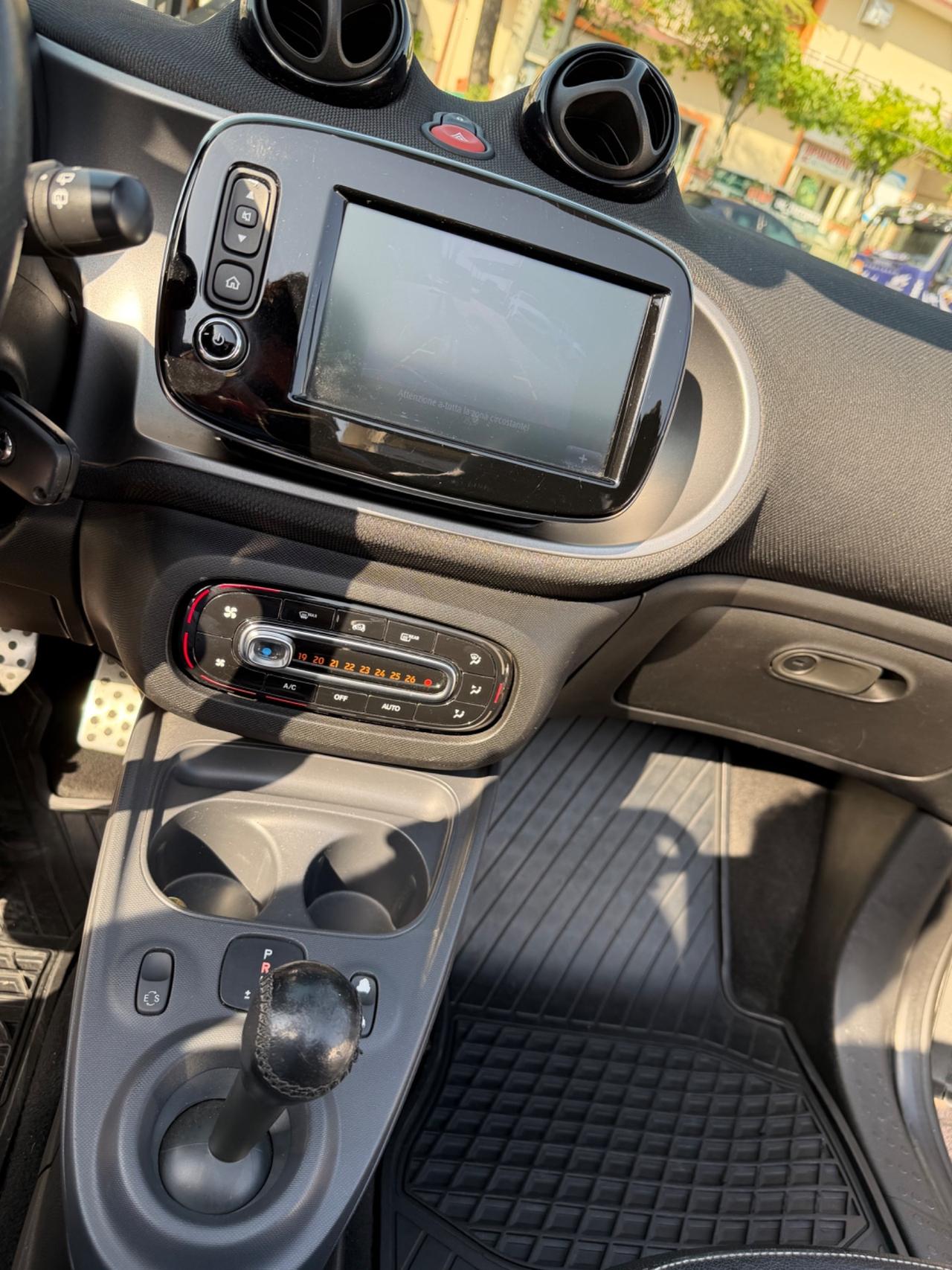 Smart ForTwo 90 0.9 Turbo twinamic cabrio Brabus edition